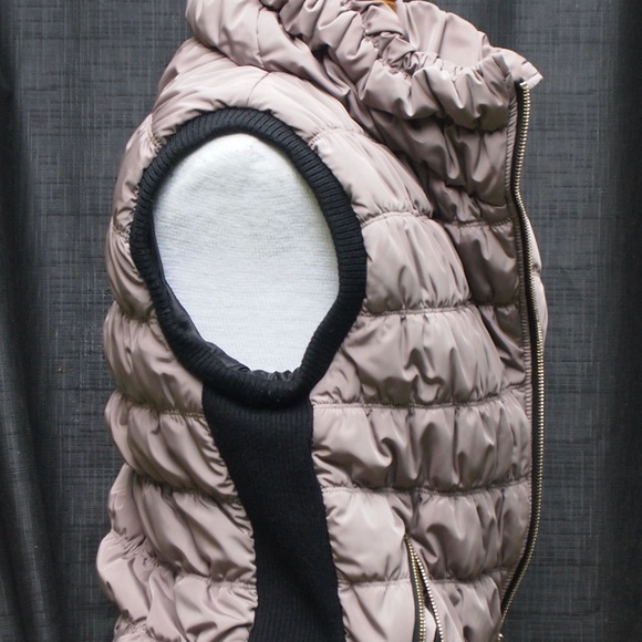 Calvin Klein, Grey/Black Vest - Picture 4 of 13